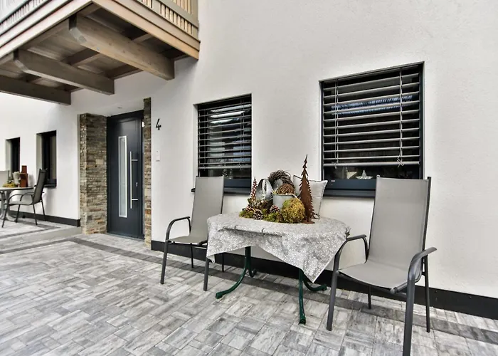 Elegant In With Terrace *