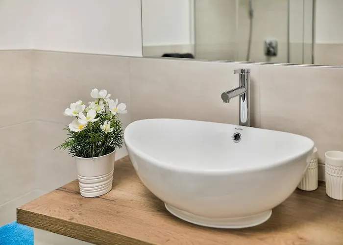 Elegant In With Terrace Διαμέρισμα *