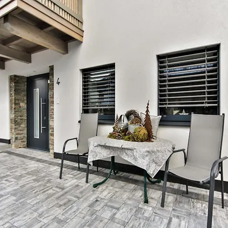 Elegant In With Terrace *