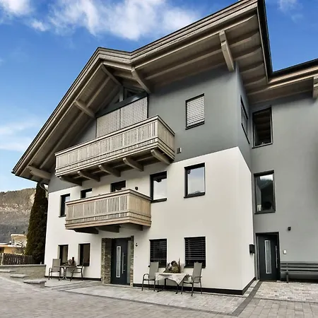 Elegant In With Terrace *