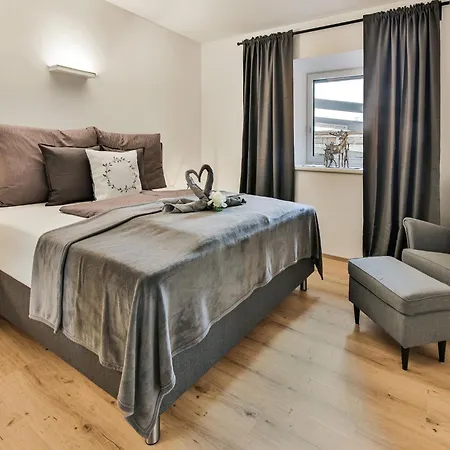 Elegant In With Terrace * 인징